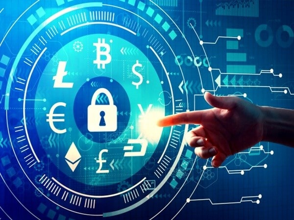 Decentralization in digital currencies